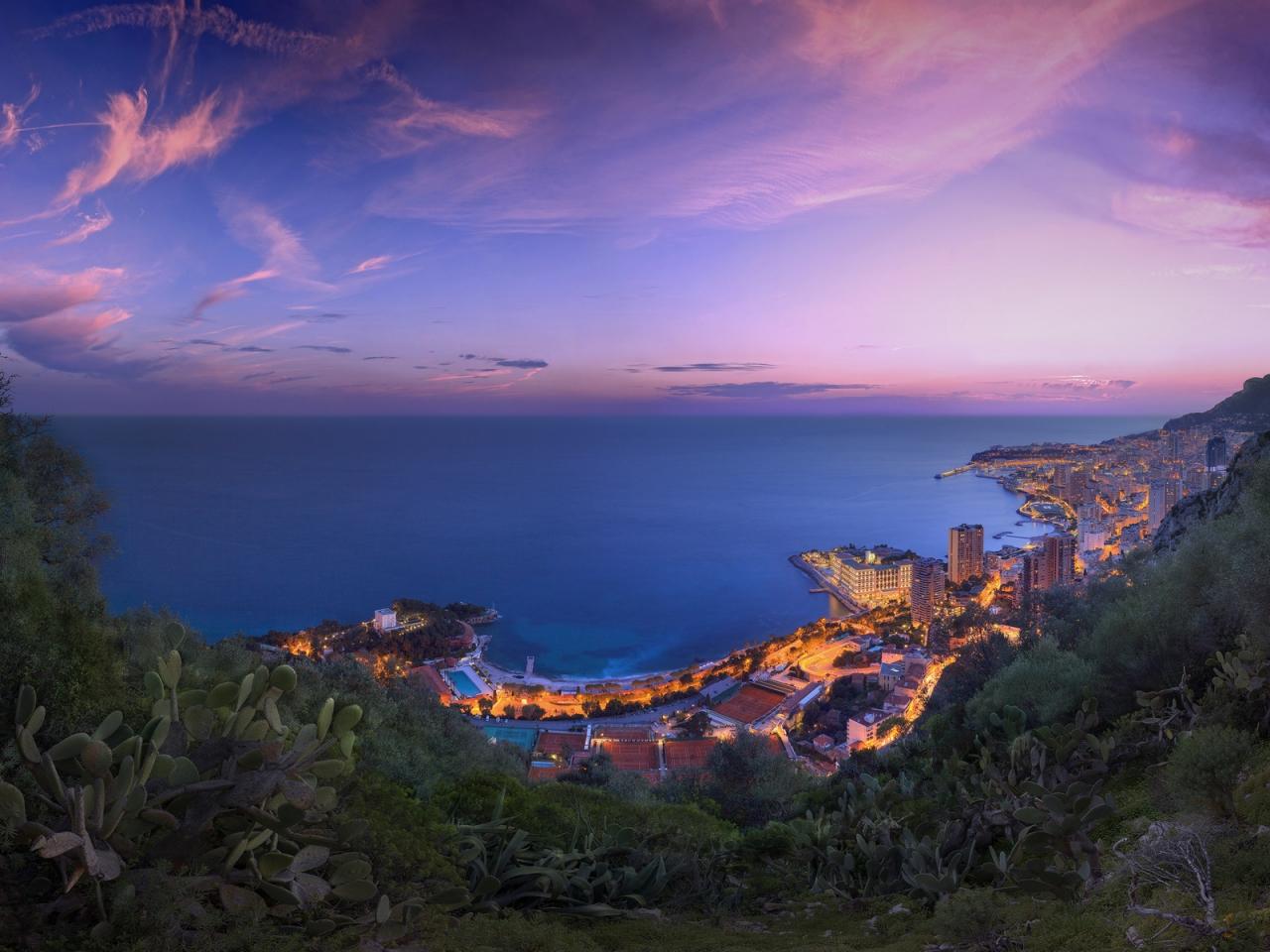 Monaco Winter Clouds Panorama for 1280 x 960 resolution