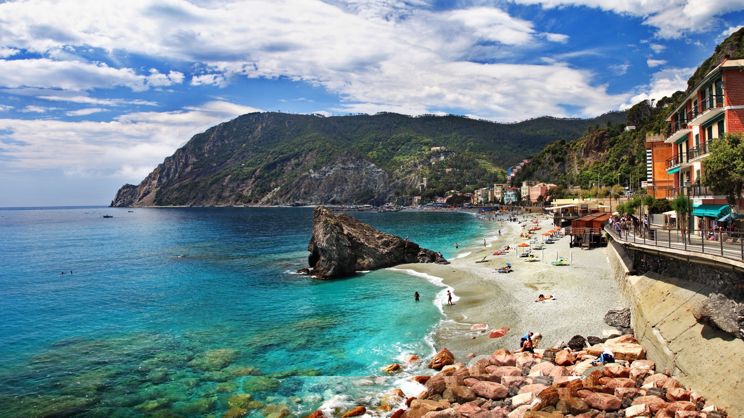 Monterosso al Mare Cinque Terre for 2560x1440 HDTV resolution