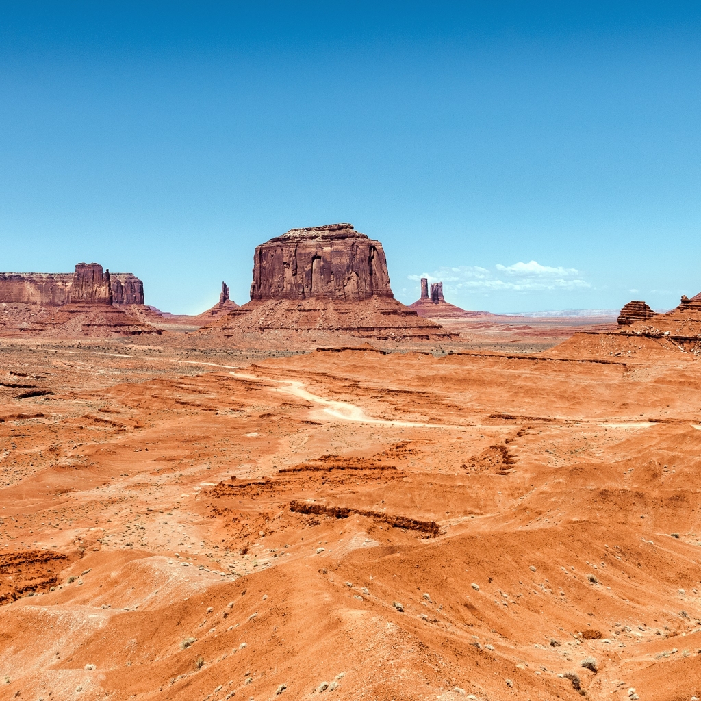 Monument Valley Utah for 1024 x 1024 iPad resolution