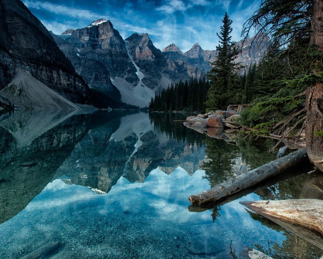 Moraine Lake Alberta Canada for 1280 x 1024 resolution