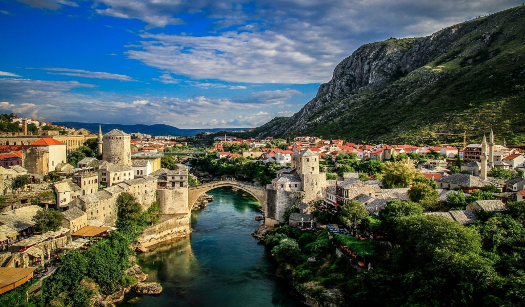 Mostar Bosna i Hercegovina for 1024 x 600 widescreen resolution