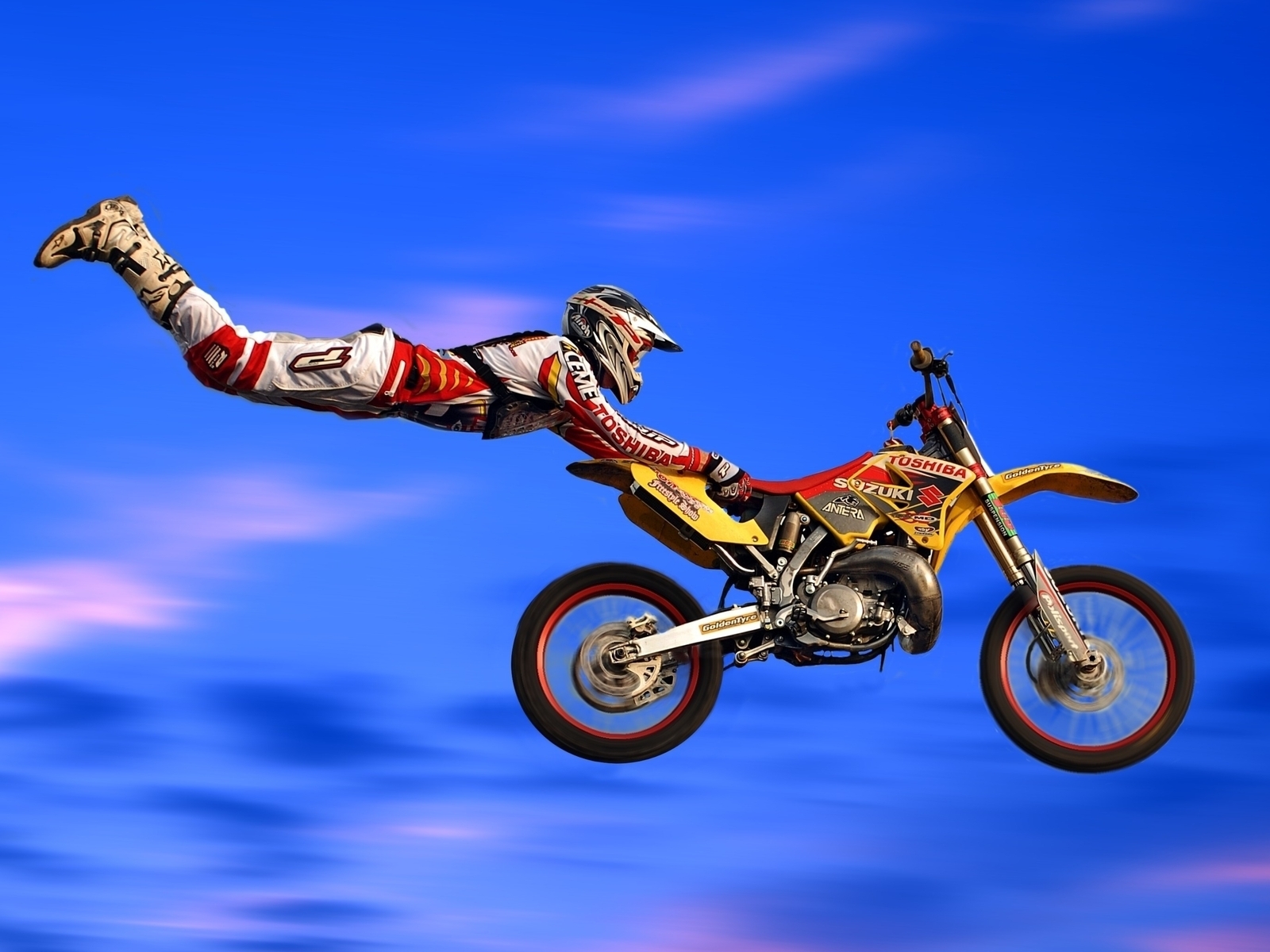 Moto Acrobatic Figure for 1600 x 1200 resolution