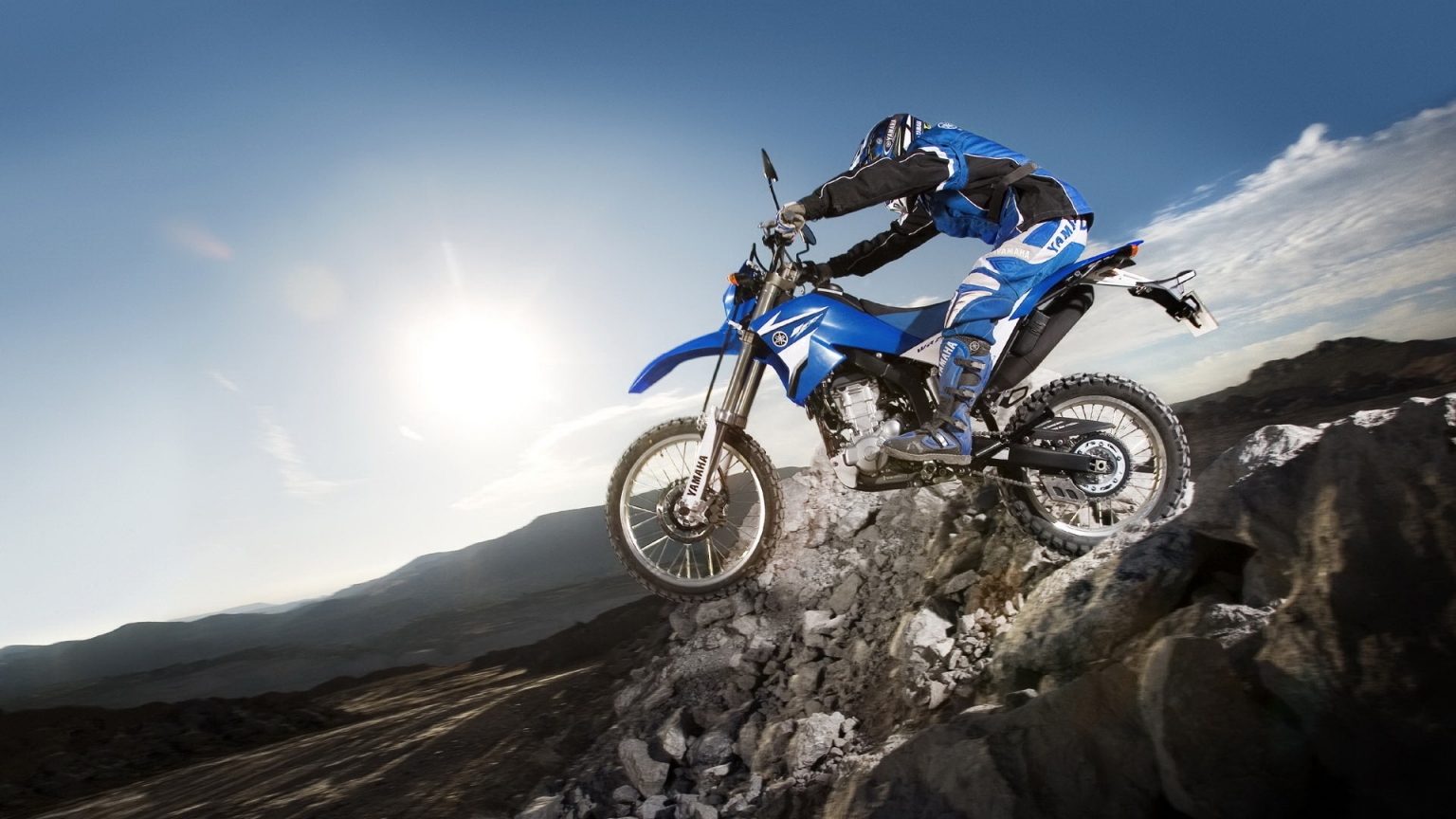 Moto Extreme Race for 1536 x 864 HDTV resolution