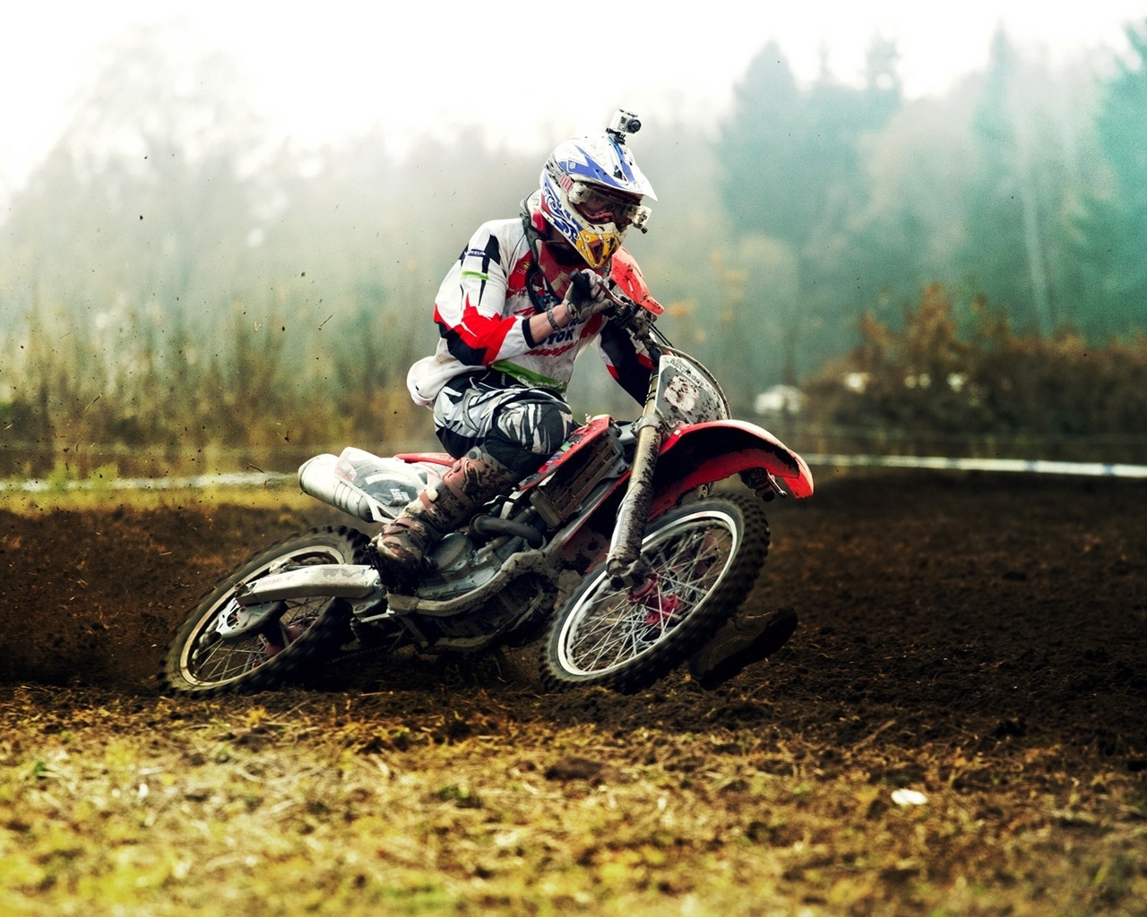 Motocross for 1280 x 1024 resolution