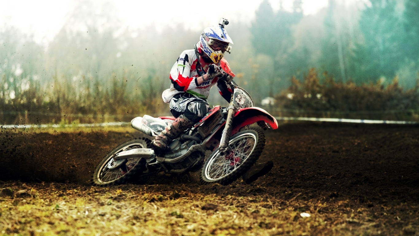 Motocross for 1366 x 768 HDTV resolution