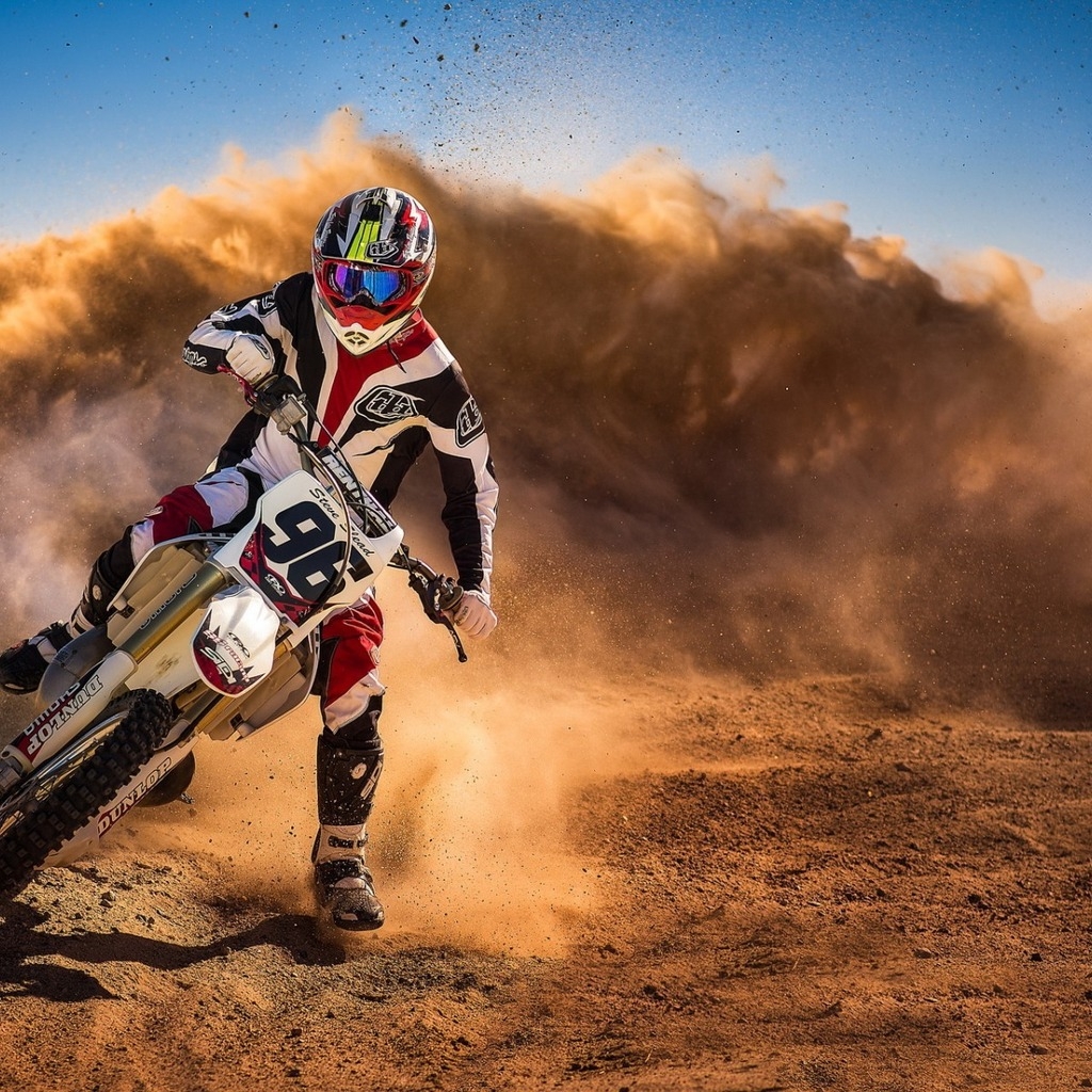 Motocross Racing for 1024 x 1024 iPad resolution