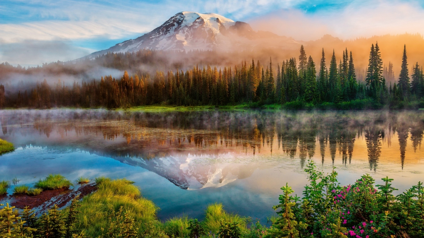 Mount Rainier Landscape for 1366 x 768 HDTV resolution