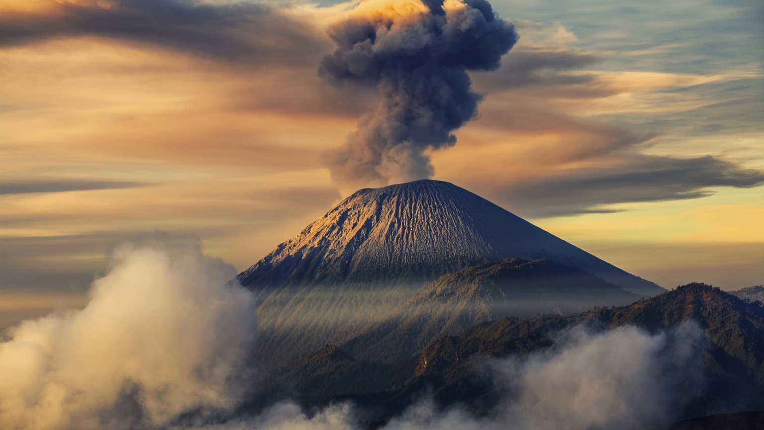 Mount Semeru Indonesia. for 1536 x 864 HDTV resolution