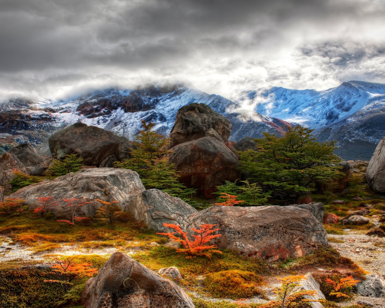 Mountain landscape for 1280 x 1024 resolution