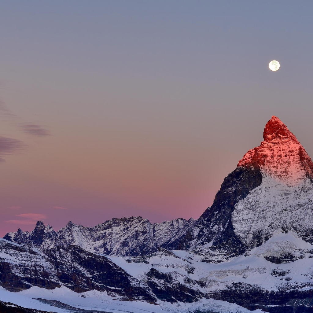 Mountain Peak for 1024 x 1024 iPad resolution