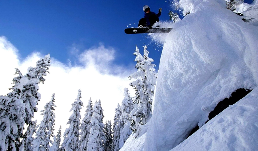 Mountain Snowboarding for 1024 x 600 widescreen resolution