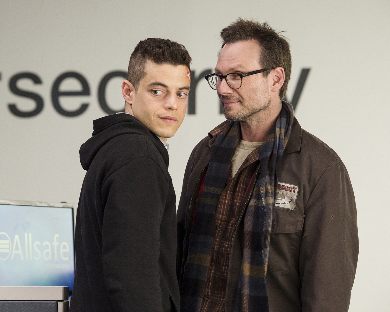 Mr Robot for 1280 x 1024 resolution