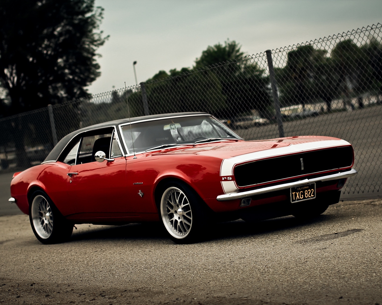 Muscle Car Camaro RS for 1280 x 1024 resolution