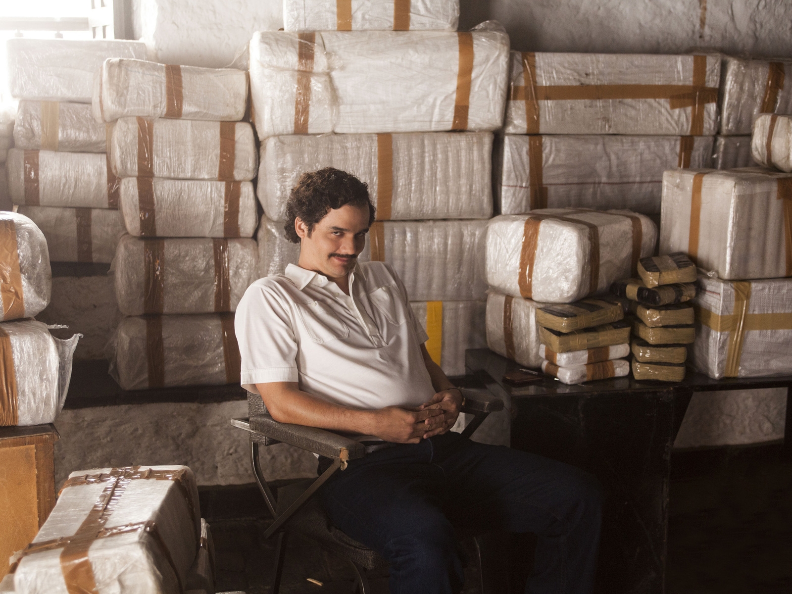 Narcos Pablo Escobar for 1600 x 1200 resolution