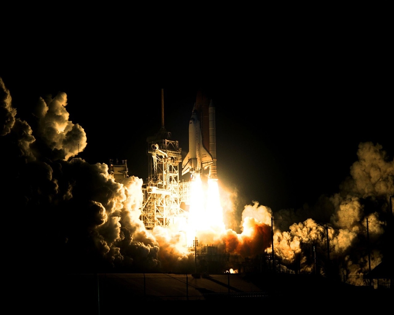 NASA Rocket Launch for 1280 x 1024 resolution