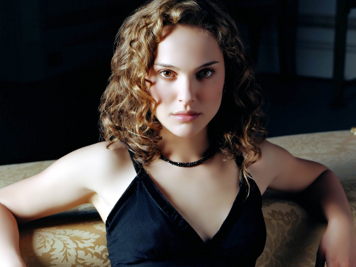 Natalie Portman Beautiful for 1152 x 864 resolution