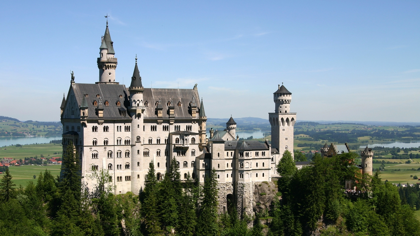Neuschwanstein Castle Bavaria for 1366 x 768 HDTV resolution