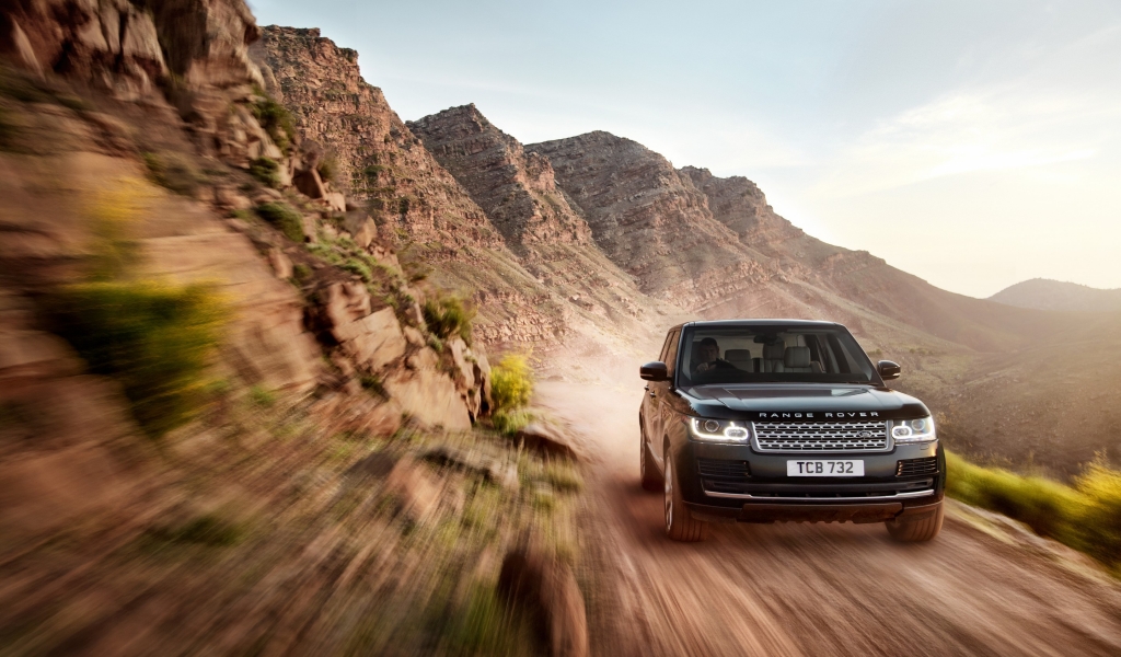 New Black Range Rover on Speed for 1024 x 600 widescreen resolution