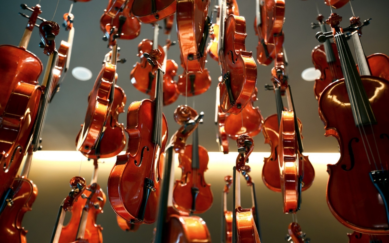New Violins for 1280 x 800 widescreen resolution
