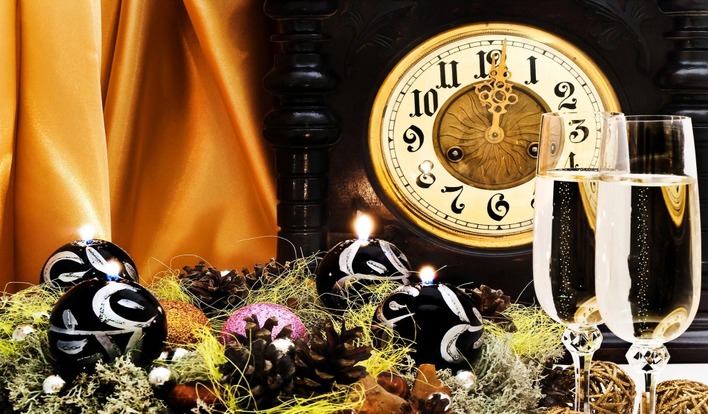 New Year Time for 1024 x 600 widescreen resolution