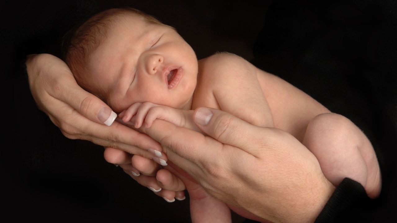 Newborn Baby for 1280 x 720 HDTV 720p resolution