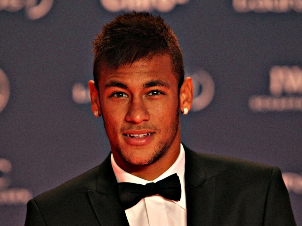 Neymar Suit and Bowtie for 1024 x 768 resolution