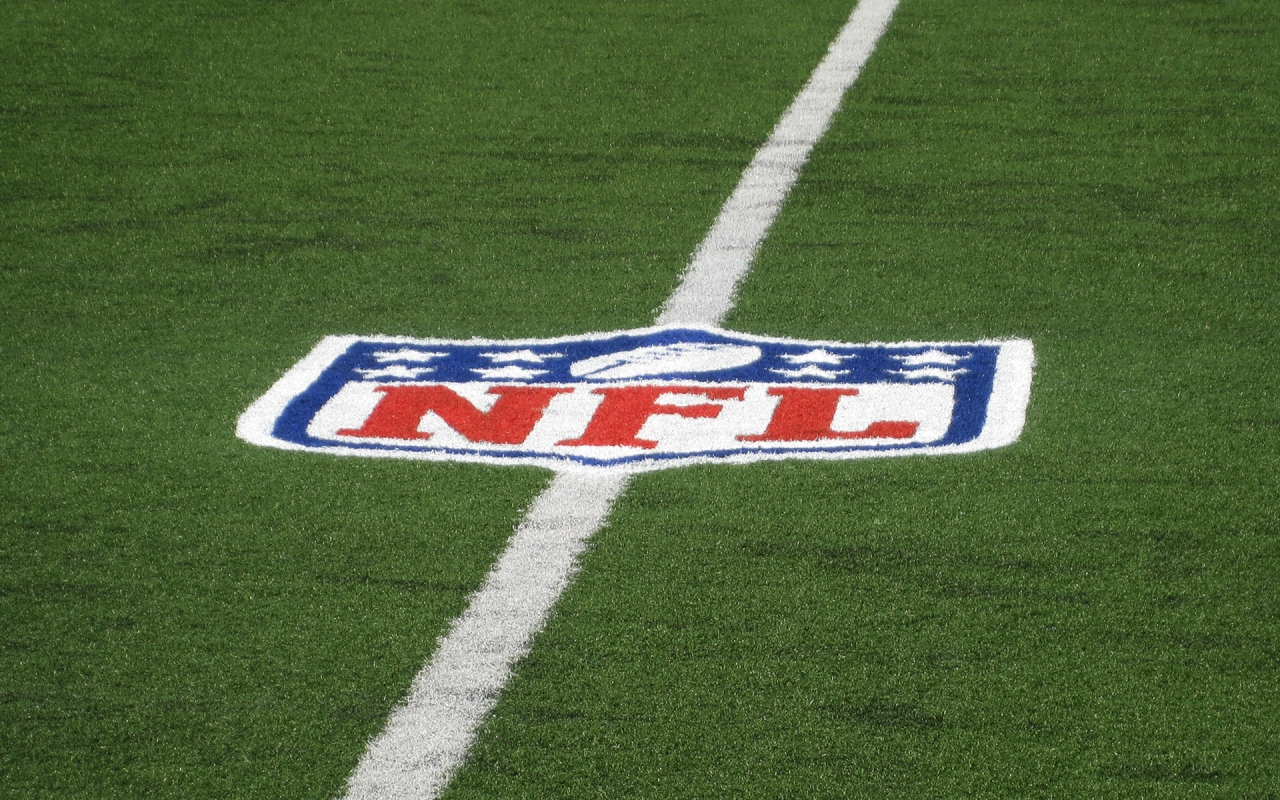 NFL Field for 1280 x 800 widescreen resolution