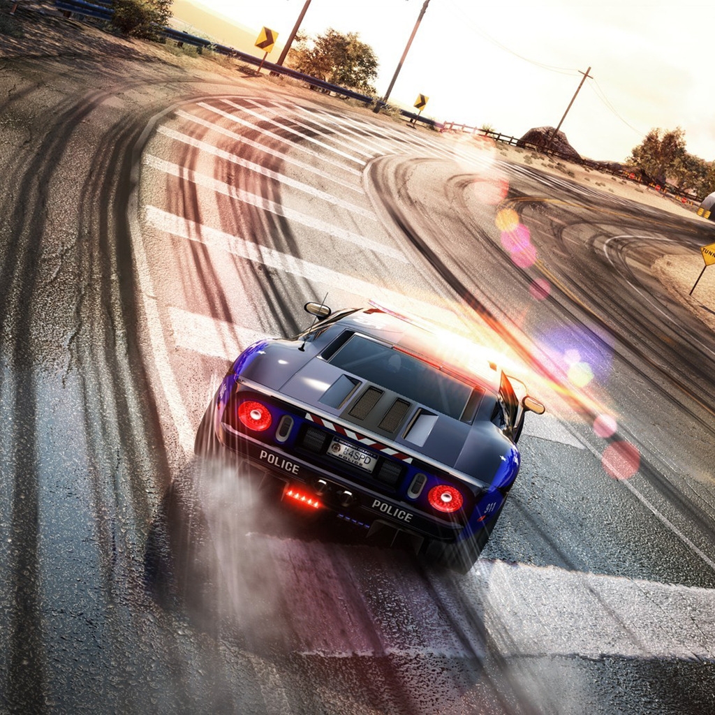 NFS Hot Pursuit for 1024 x 1024 iPad resolution