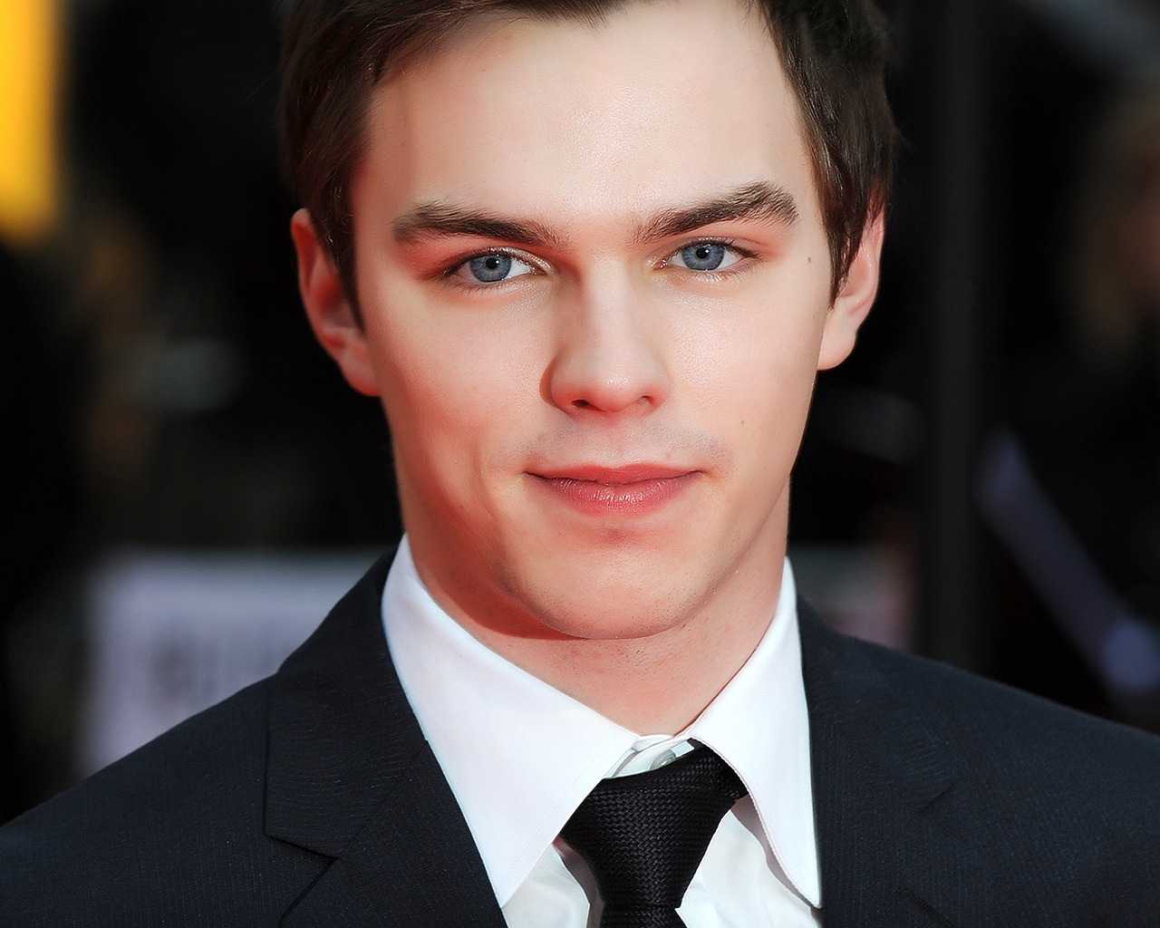Nicholas Hoult Actor for 1280 x 1024 resolution