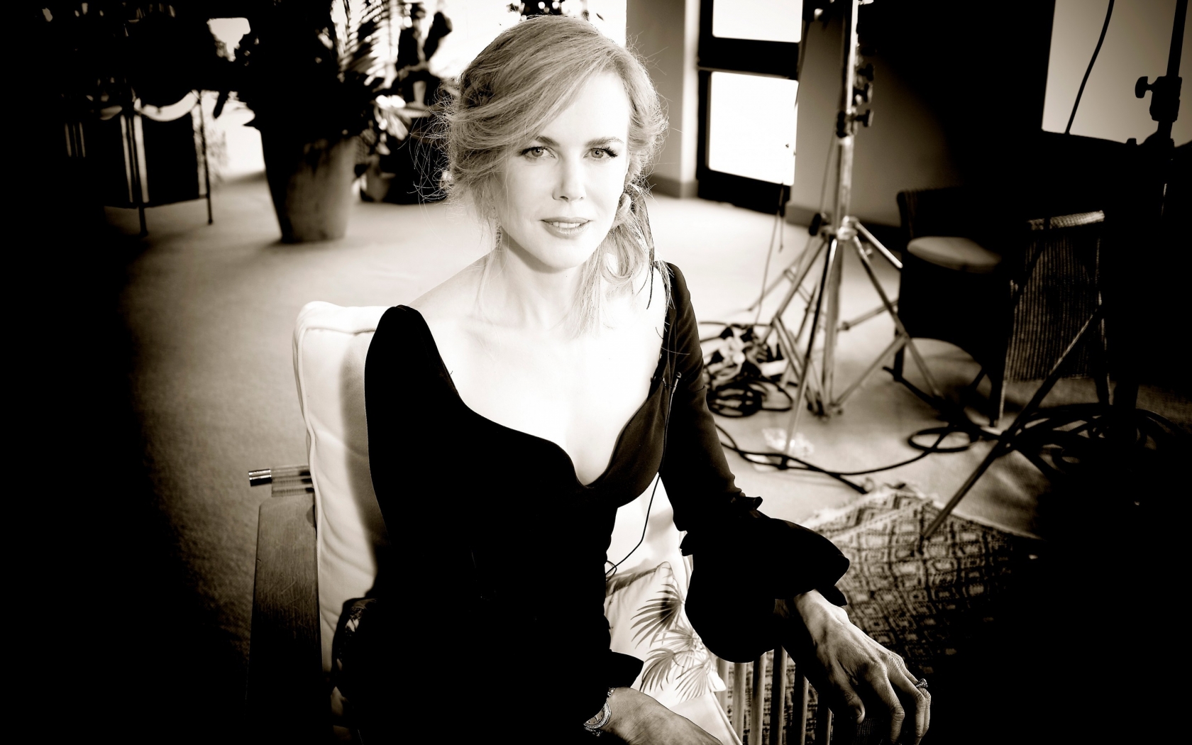 Nicole Kidman Black and White Photo for 1680 x 1050 widescreen resolution