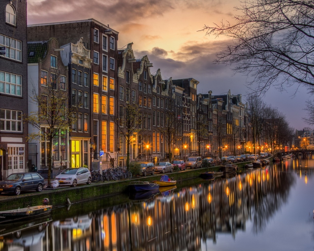 Night in Amsterdam for 1280 x 1024 resolution