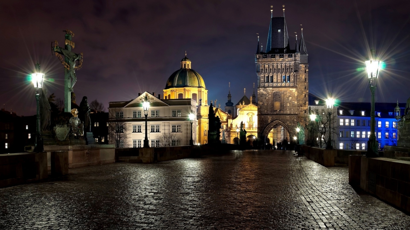 Night in Prague for 1366 x 768 HDTV resolution