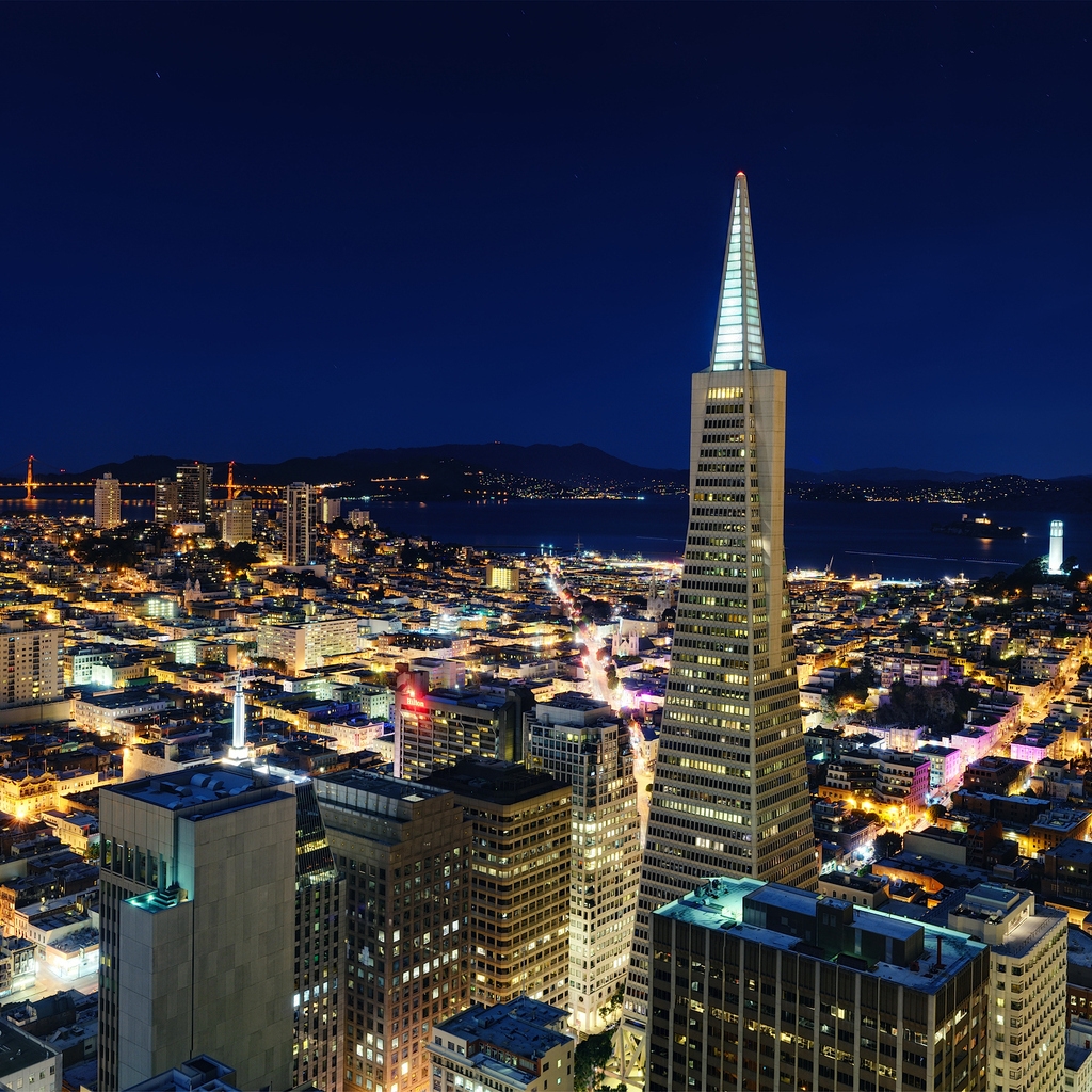 Night in San Francisco for 1024 x 1024 iPad resolution