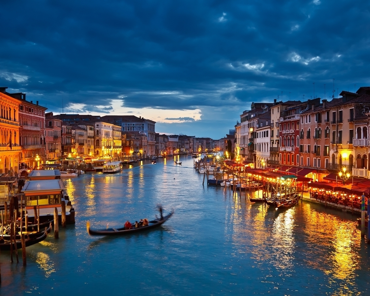 Night in Venice for 1280 x 1024 resolution