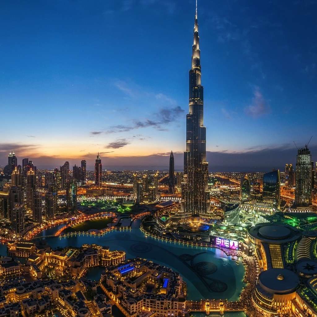 Night Lights in Dubai for 1024 x 1024 iPad resolution