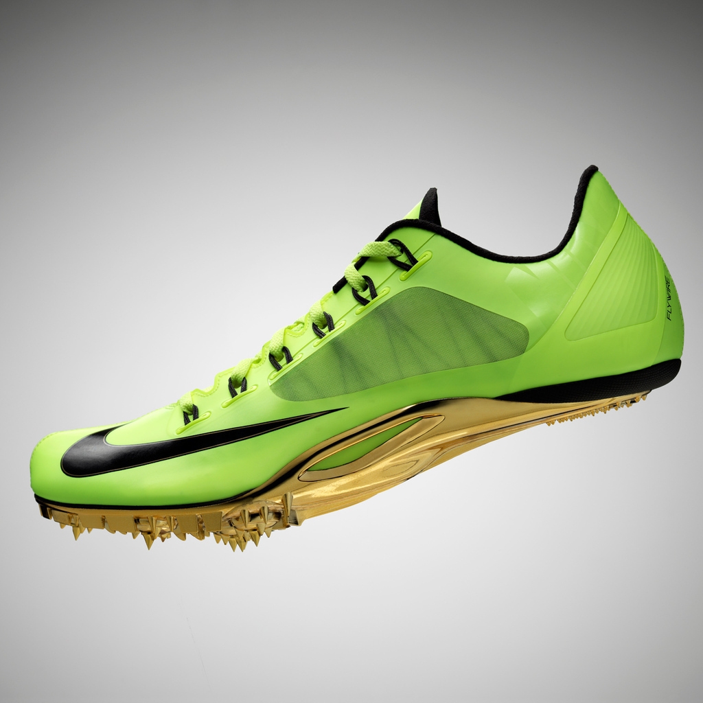 Nike Flywire Shoes for 1024 x 1024 iPad resolution