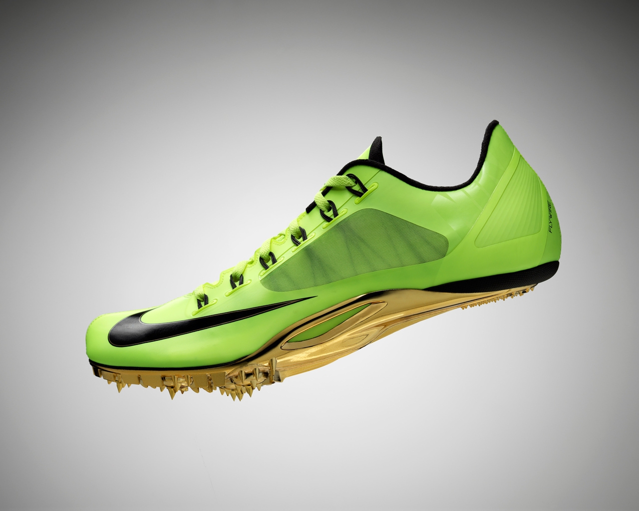 Nike Flywire Shoes for 1280 x 1024 resolution
