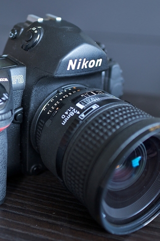 Nikon F6 for 320 x 480 iPhone resolution