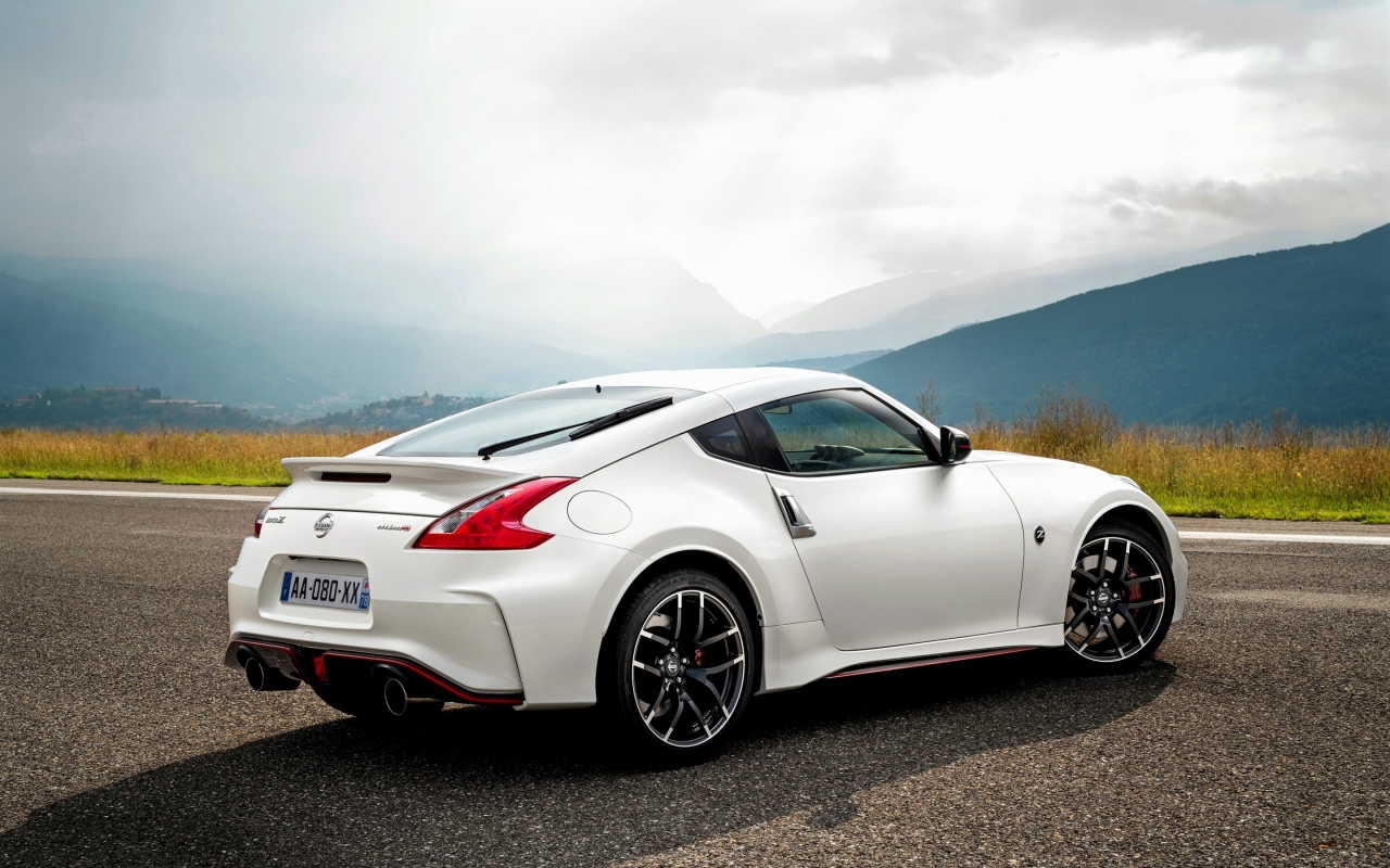 Nissan 370Z for 1280 x 800 widescreen resolution