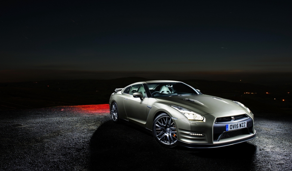 Nissan GT R 45th for 1024 x 600 widescreen resolution