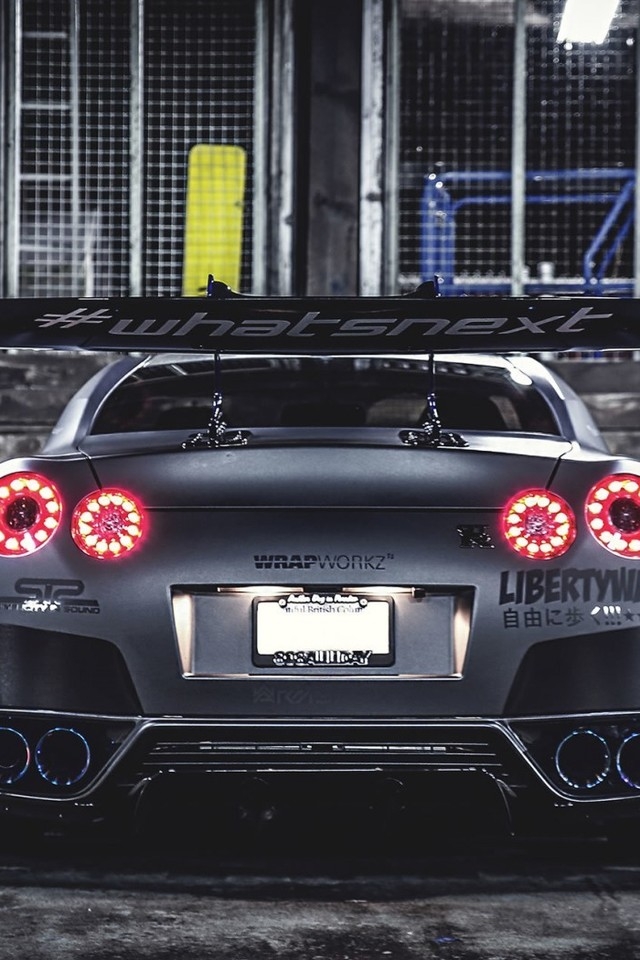Nissan GTR Liberty Walk Back View for 640 x 960 iPhone 4 resolution