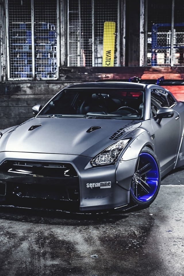 Nissan GTR Liberty Walk Front View for 640 x 960 iPhone 4 resolution