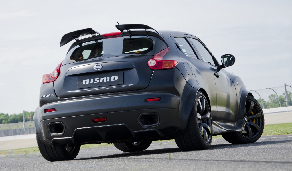 Nissan Juke R Nismo Back View for 1024 x 600 widescreen resolution