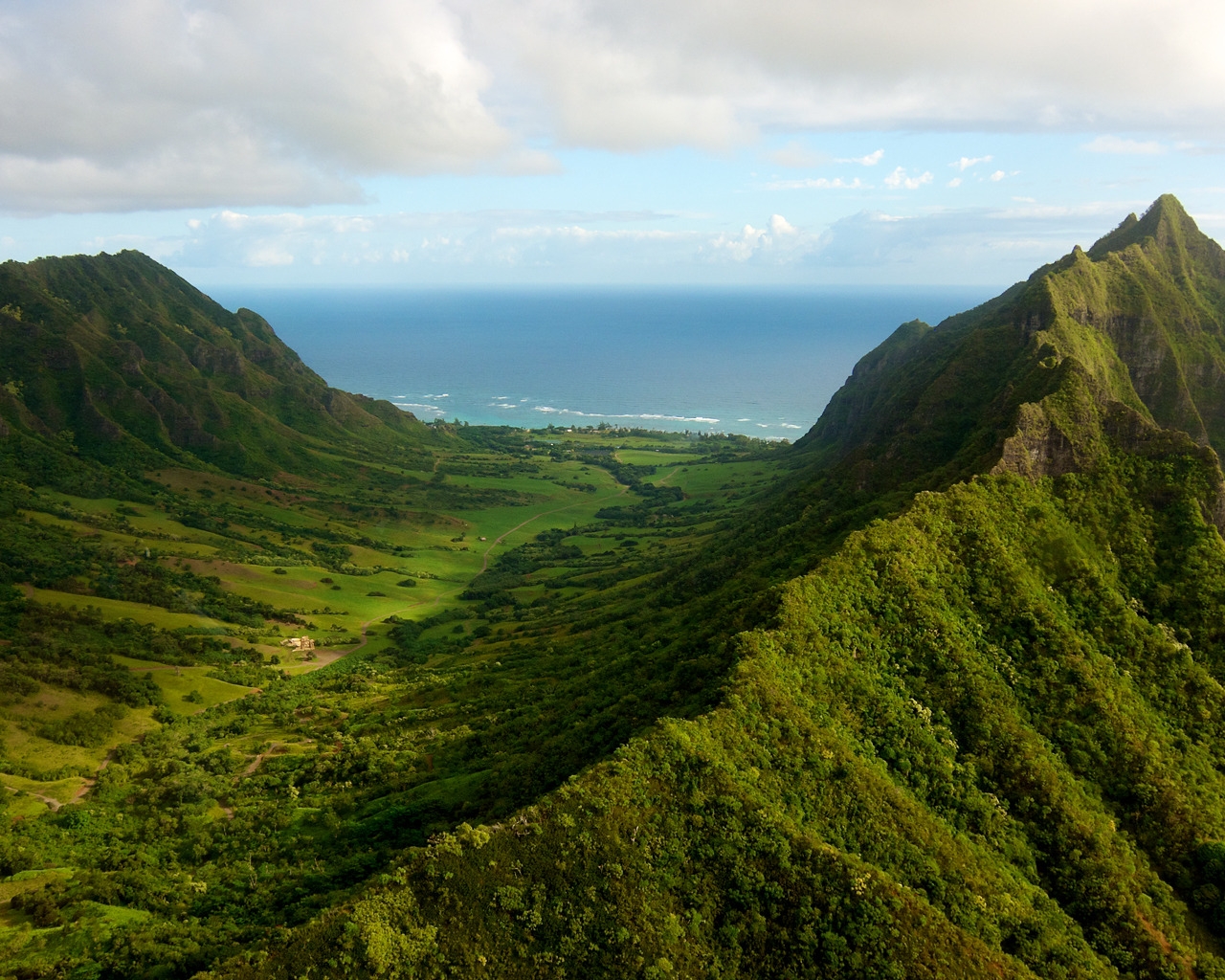 Oahu Valley for 1280 x 1024 resolution