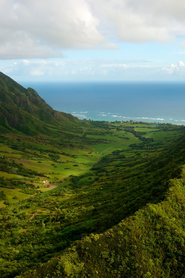 Oahu Valley for 640 x 960 iPhone 4 resolution