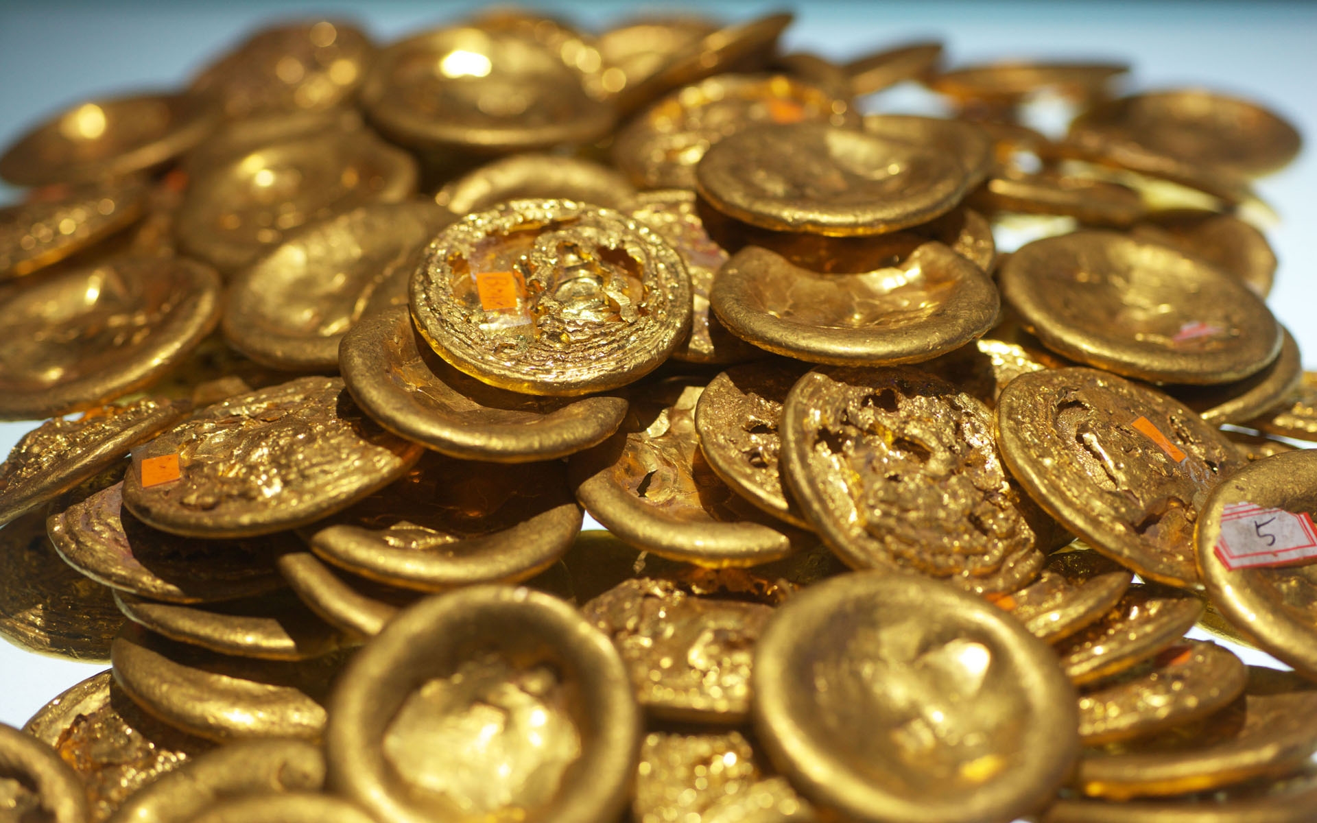 Old Chinese Gold Coins for 1920 x 1200 widescreen resolution