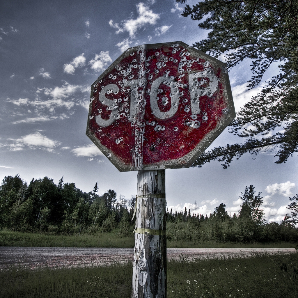 Old stop sign for 1024 x 1024 iPad resolution