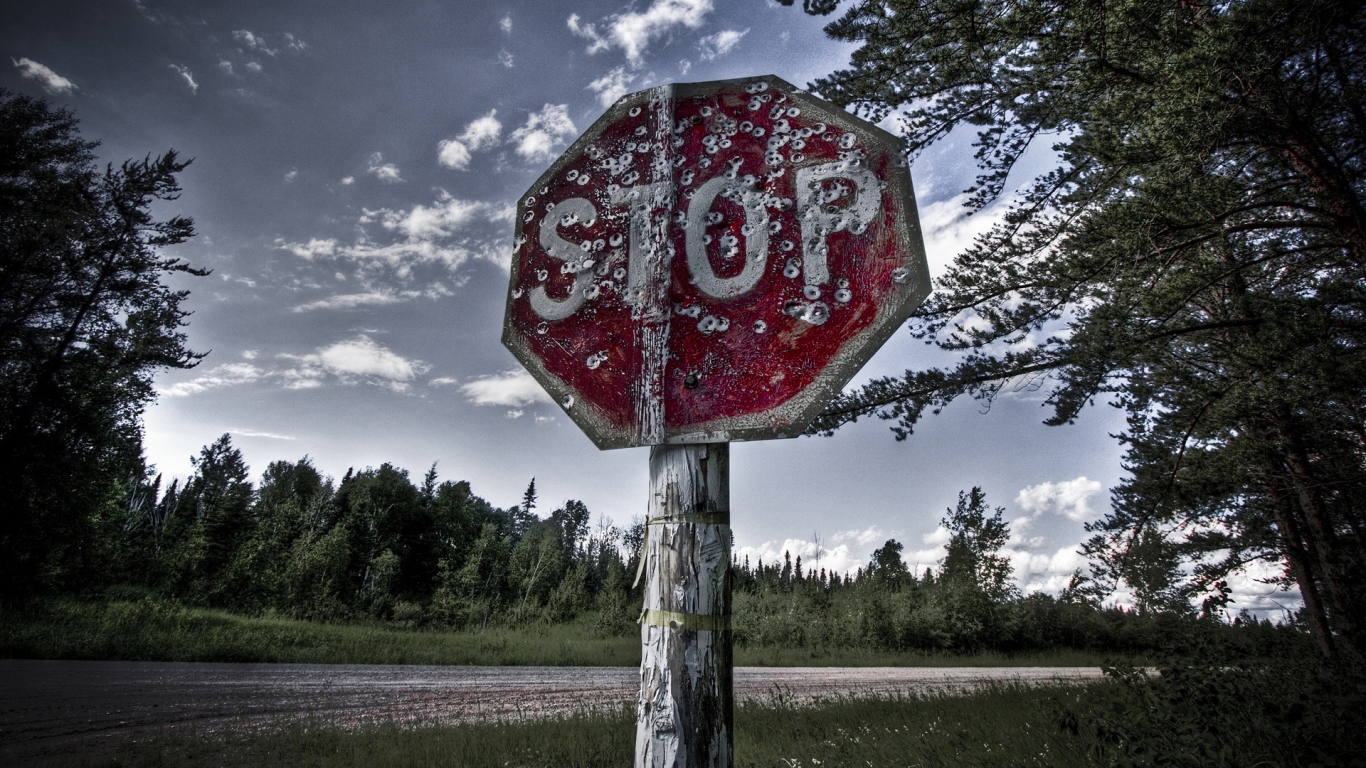 Old stop sign for 1366 x 768 HDTV resolution