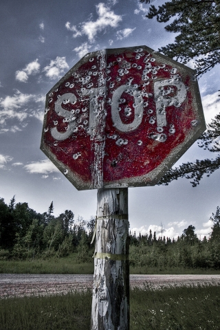 Old stop sign for 320 x 480 iPhone resolution