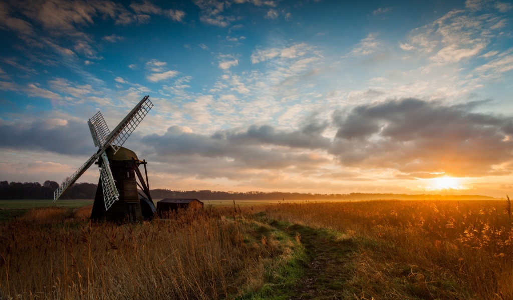 Old Windmill for 1024 x 600 widescreen resolution